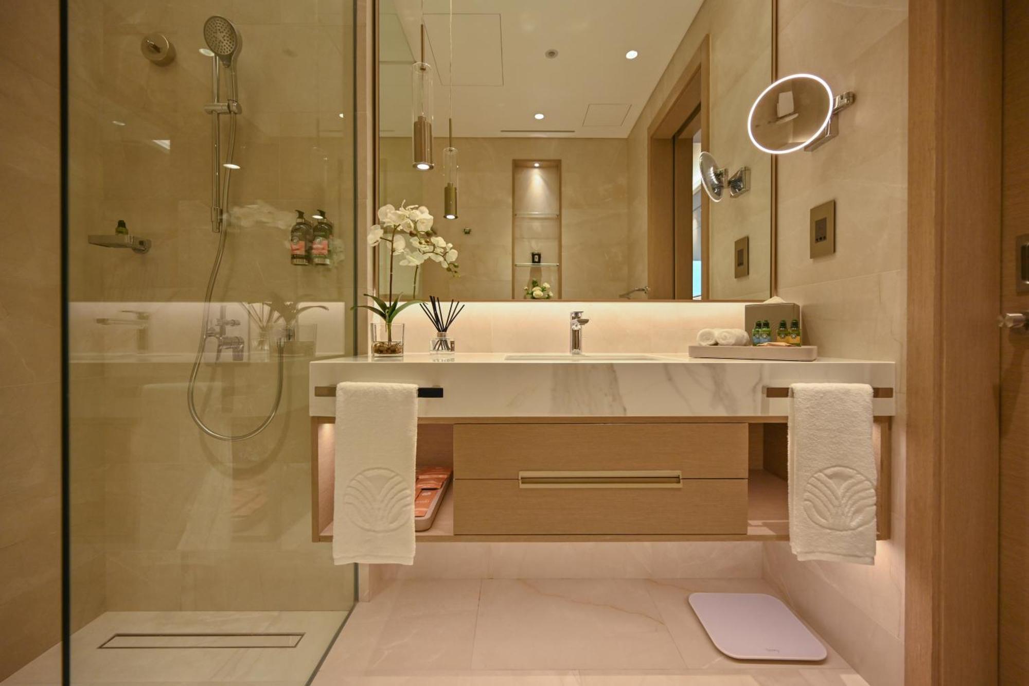 Hotel Onyx Rotana Manama Exterior foto Bathroom